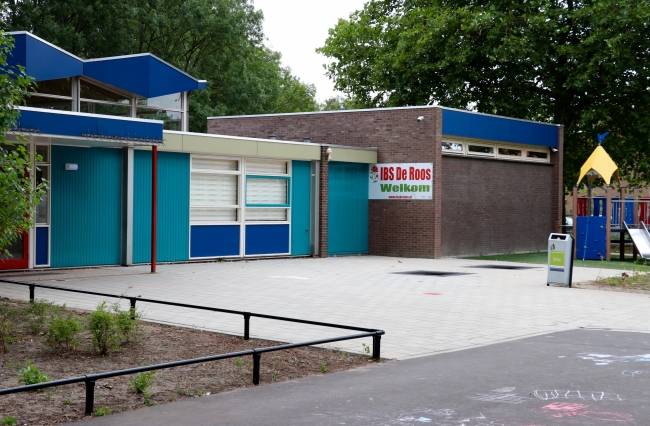 Hollanda'da FETÖ okulları tutunamıyor