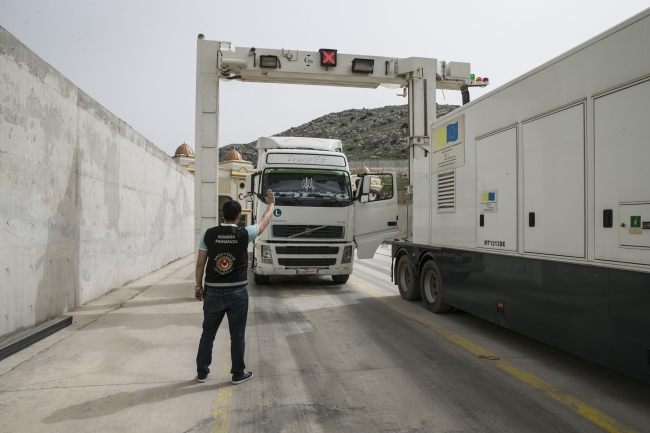 Gümrüklerde "teknolojik kalkan" güçlendiriliyor