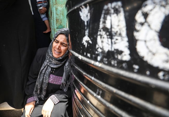 İsrail Gazze'yi top atışlarıyla vurdu: 2 Filistinli şehit oldu