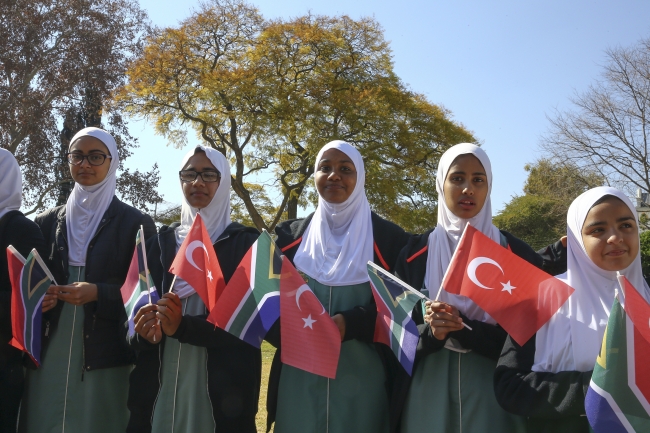 Cumhurbaşkanı Erdoğan'a Güney Afrika'da "Osmanlı Kriket Kulübü" sürprizi