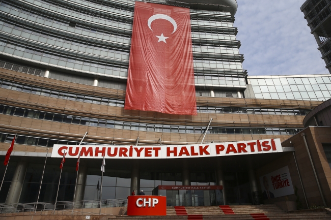 CHP Genel Başkanı Kılıçdaroğlu'ndan Afrin şehitleri için bayrak çağrısı