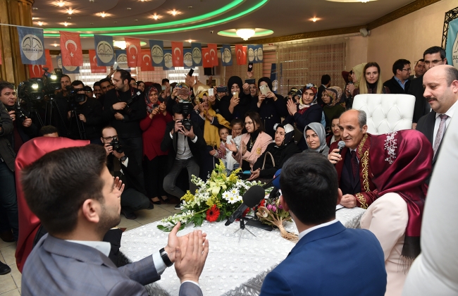 Hayatlarını birleştirmek için Sevgililer Günü'nü tercih ettiler