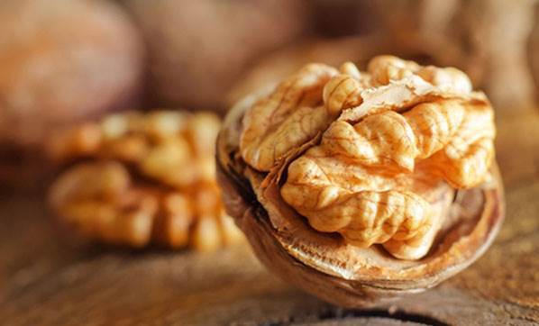 Yaşlanmayı yavaşlatan 15 mucize yiyecek