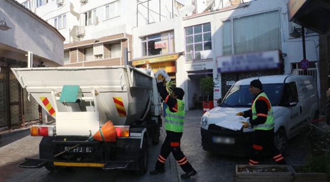 Antalya'da çöpler Mozart eşliğinde toplanıyor