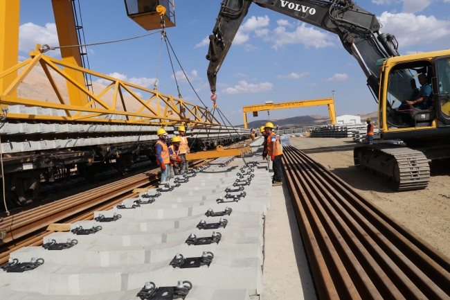 Ankara-Sivas YHT hattında sona doğru