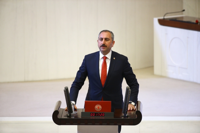 Yeni sistemin ilk kabinesinde kim kimdir?