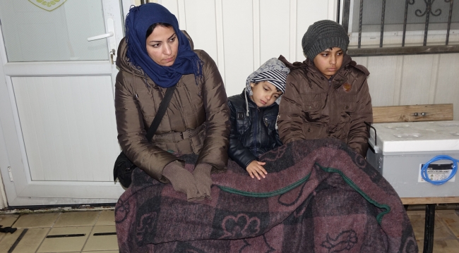 Çanakkale'den Yunanistana'a gitmeye çalışan 10 Suriyeli göçmen yakalandı