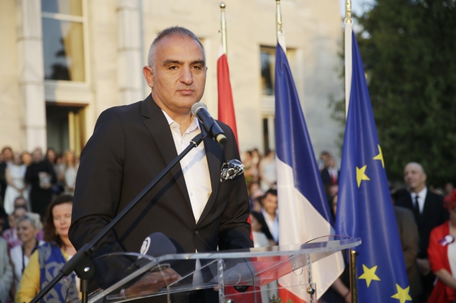 Fransa ile ticarette hedef 20 milyar doların üstüne çıkmak