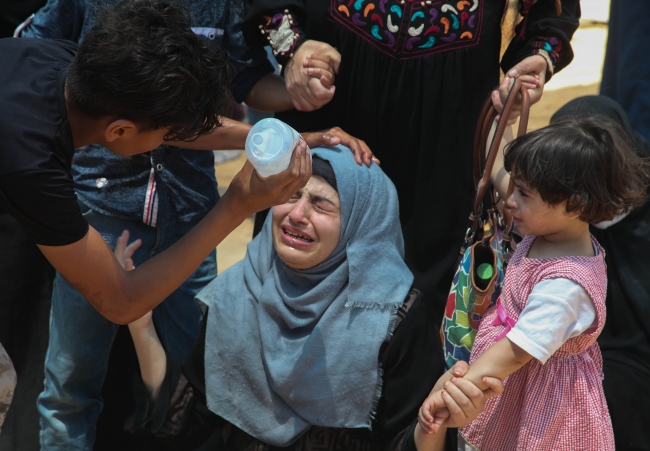 İsrail'in vahşeti devam ediyor: Filistinli bir bebek şehit oldu