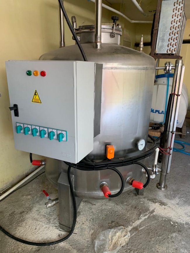 İstanbul'da 5 ton metil alkol ele geçirildi