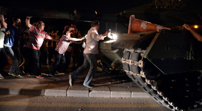 15 Temmuz kahramanlarını hain darbeciler durduramadı