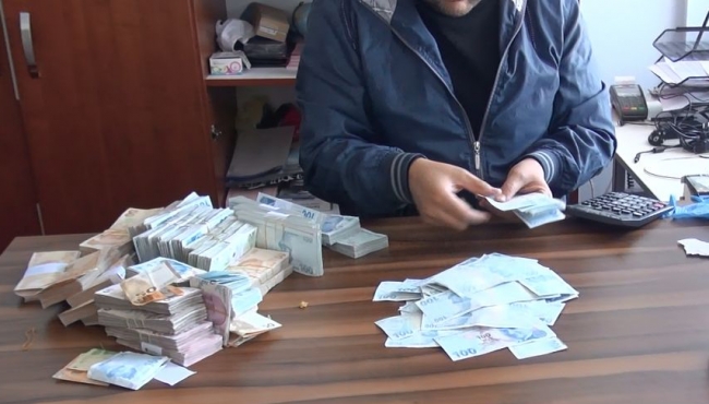 Furkan Vakfı'nda sahte makbuzlarla 3 milyon lira toplanmış