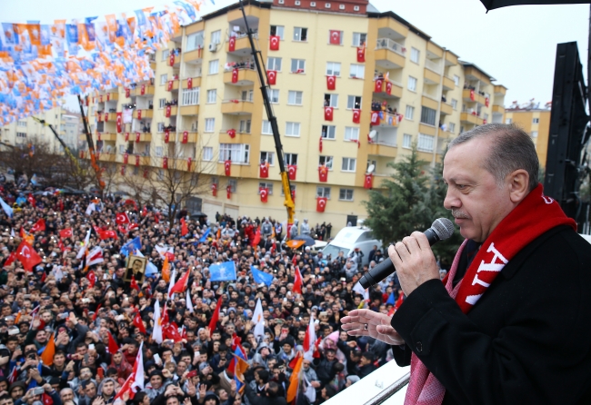 Cumhurbaşkanı Erdoğan: FETÖ darmadağın oldu milletimiz bu alçak örgütün kalemini kırdı