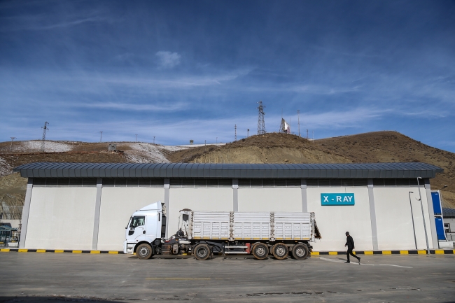 Gümrüklerde "teknolojik kalkan" güçlendiriliyor