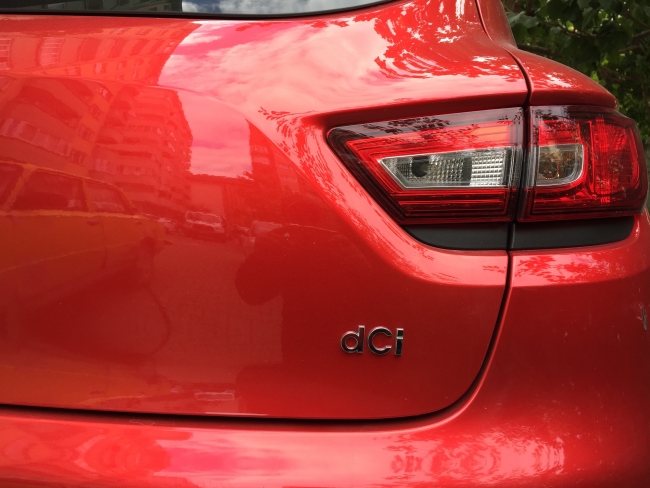 Otomobillerde bulunan kısaltmalar ne anlama geliyor?