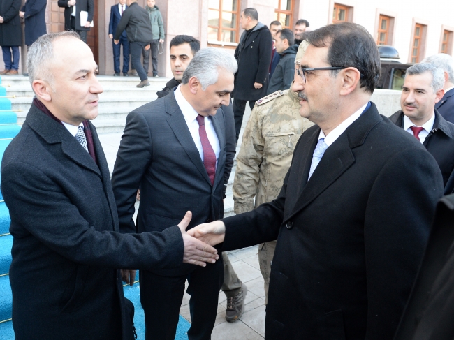 Bakan Dönmez: Doğal gazı yaygınlaştırmak için çalışıyoruz