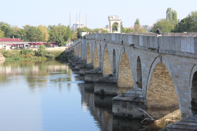 Yağışlar Meriç ve Tunca'nın debilerini yükseltti