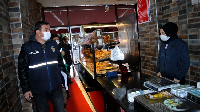 İstanbul'da koronavirüs denetimleri sürüyor