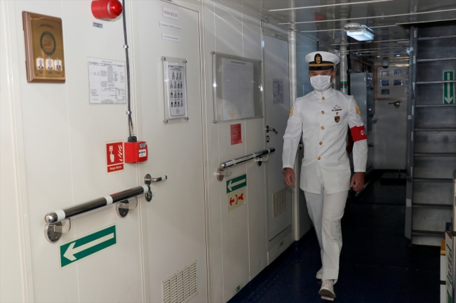 Mavi Vatan'ın yılmaz bekçileri gece gündüz tetikte