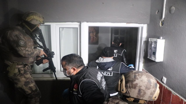 Elektrikli süpürgeden uyuşturucu çıktı