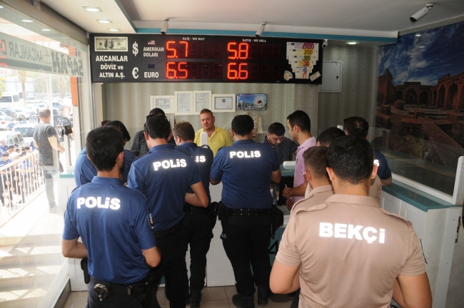 Güneydoğu'da vatandaşlar döviz bozdurma çağrısına destek verdi