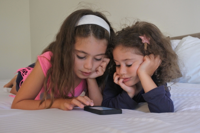 Dijital bağımlılık en sık okul çağındaki çocuklarda görülüyor