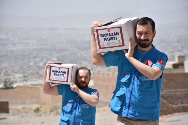 Diyanet Vakfı ramazanda 1,9 milyon ihtiyaç sahibine ulaştı