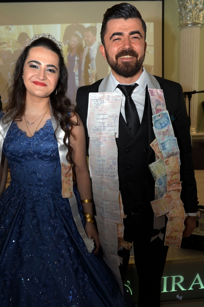 Konvoydaki 37 araca ceza kesildi, gelin ve damat şaka sandı