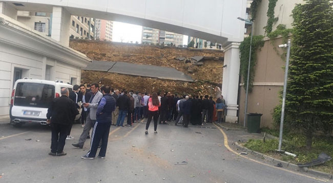 İstanbul Başakşehir'de istinat duvarı çöktü