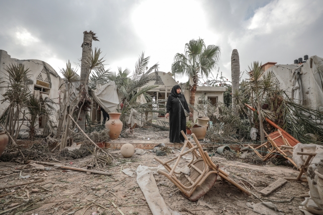 İsrail'den Gazze'ye bir günde 40 hava saldırısı