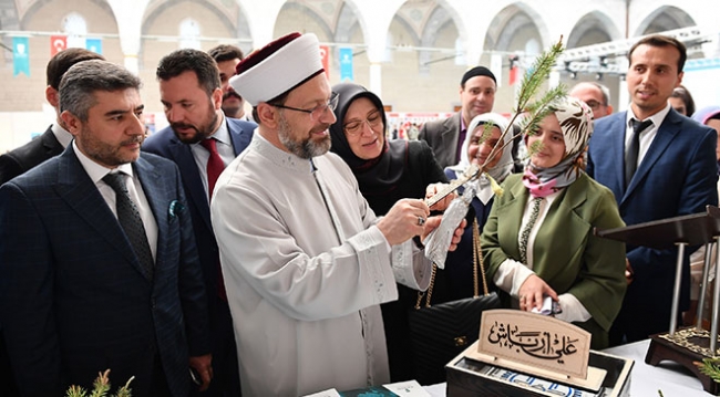 Gençler "İrade, Erdem ve Hürriyet" temasıyla buluştu