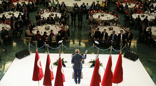 Cumhurbaşkanı Erdoğan: Kazanacak yerlerde 20, 21 yaşında gençlerimiz var