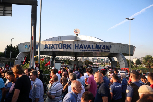 Binlerce kişi '15 Temmuz Demokrasi ve Milli Birlik Günü Buluşması'nda bir araya geldi