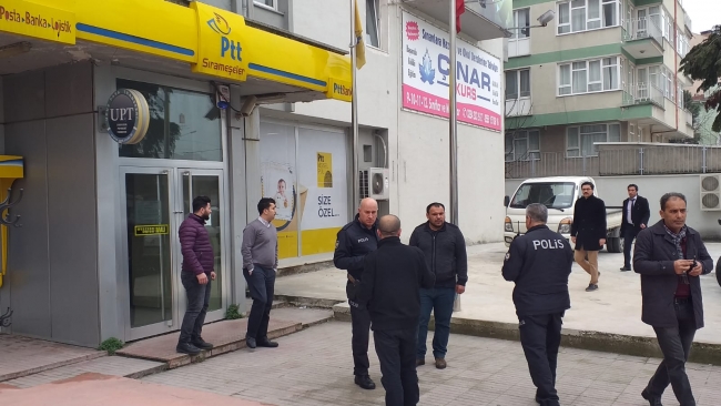 Bursa'da PTT şubesinden silahlı soygun