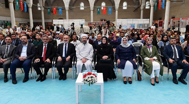 Gençler "İrade, Erdem ve Hürriyet" temasıyla buluştu