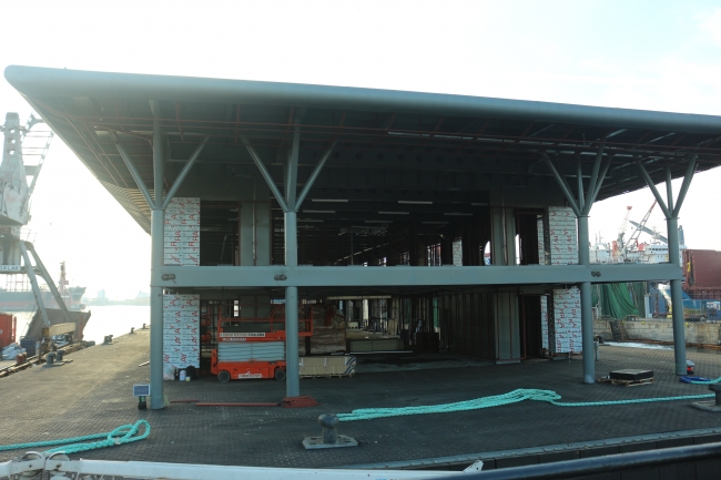 Karaköy'ün yeni iskelesi Tuzla'dan yola çıktı