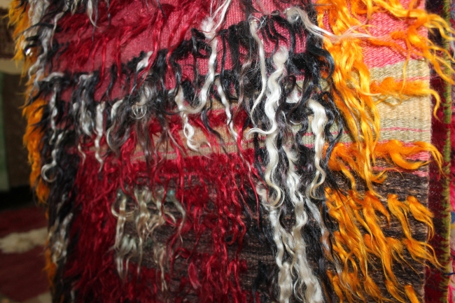 "Tülü" halıları tamir ediyor, yurt dışına gönderiyor