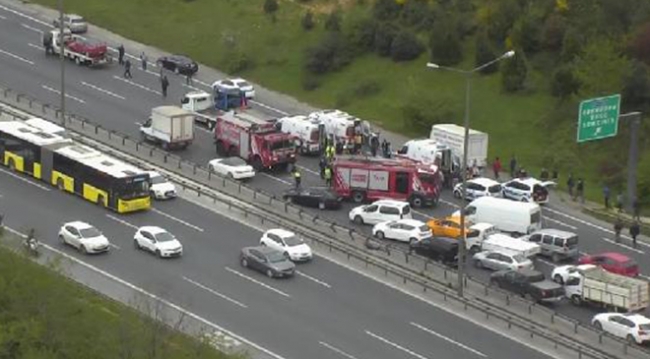 FSM Köprüsü'nde zincirleme trafik kazası