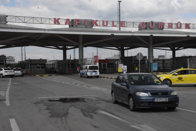 Karayollarında ücret ödemeyen yabancı plakalı araçlara ceza yağdı