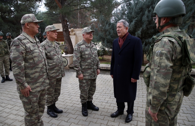 Bakan Akar: Mehmetçik provokasyonları boşa çıkardı
