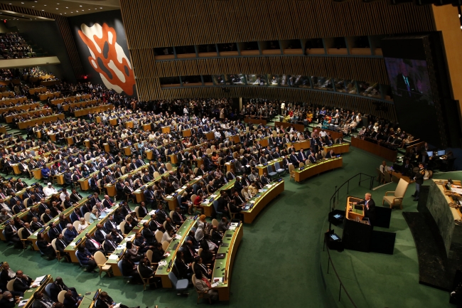 ABD'yi 2018 yılında zorlu süreçler bekliyor