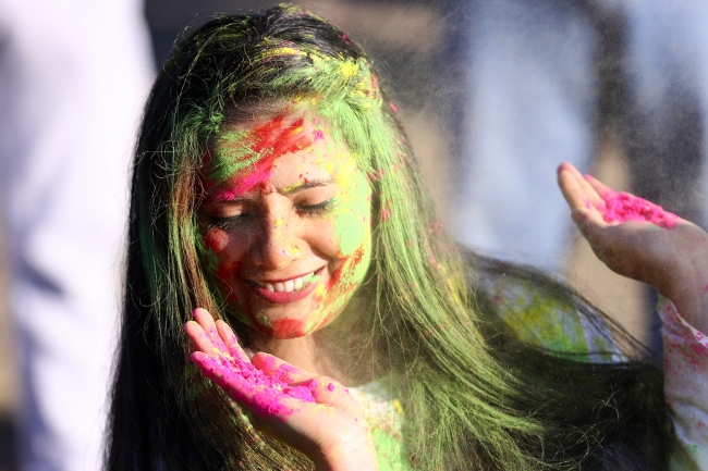 ABD, 'Holi Festivali'yle renklendi