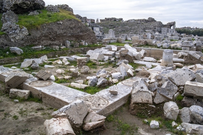 İznik Roma Tiyatrosu kazılarında yeni bulgu