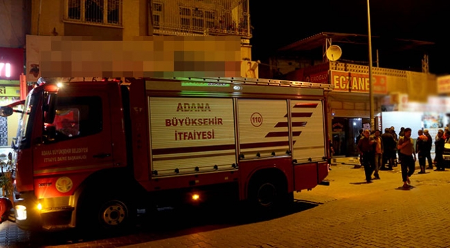 Adana'da eczane deposu kundaklandı