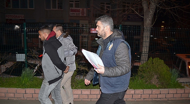 Uyuşturucu satıcılarına şafak operasyonu: 14 gözaltı