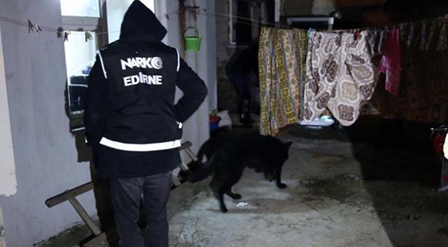 Uyuşturucu satıcılarına şafak operasyonu: 14 gözaltı
