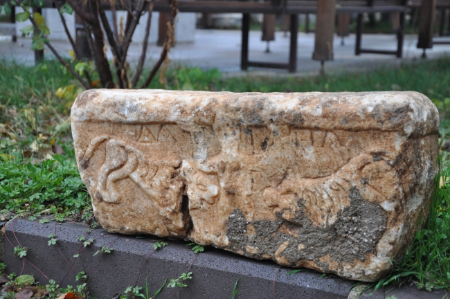 İnşaat kazısında "Danyal Peygamber kabartması" bulundu