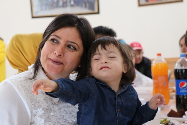 Engelli çocuk sahibi aileler gönüllü topluluk kurdu