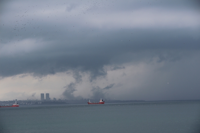 İstanbul'da beklenen yağış başladı