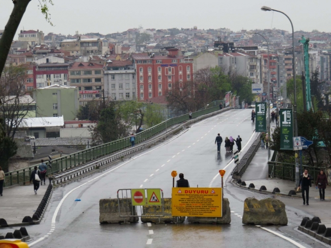 Kadıköy Tıbbiye Caddesi  1 yıl süreyle trafiğe kapatıldı